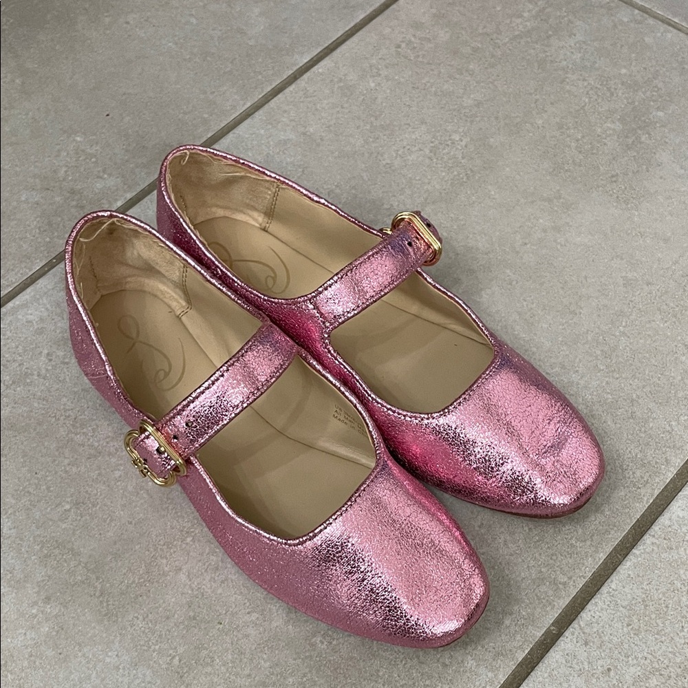 Pink metallic Mary Jane Shoes